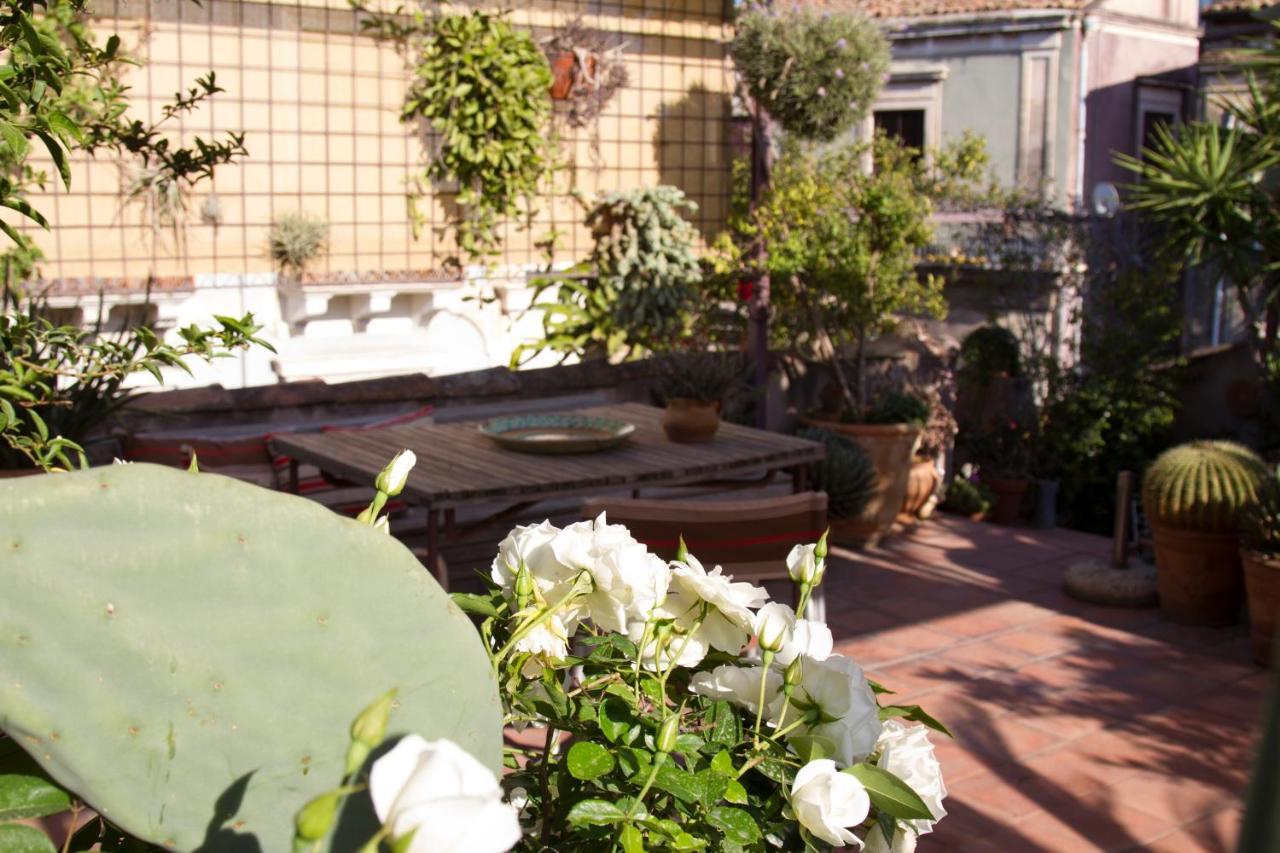 Tre Vie Apartment Con Terrazzo Giardino Pensile Catania Ngoại thất bức ảnh