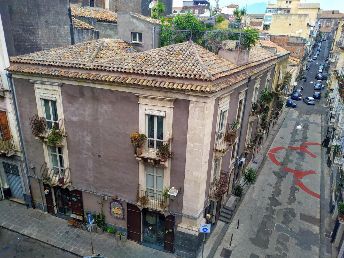 Tre Vie Apartment Con Terrazzo Giardino Pensile Catania Ngoại thất bức ảnh