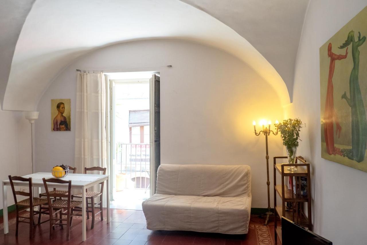Tre Vie Apartment Con Terrazzo Giardino Pensile Catania Ngoại thất bức ảnh